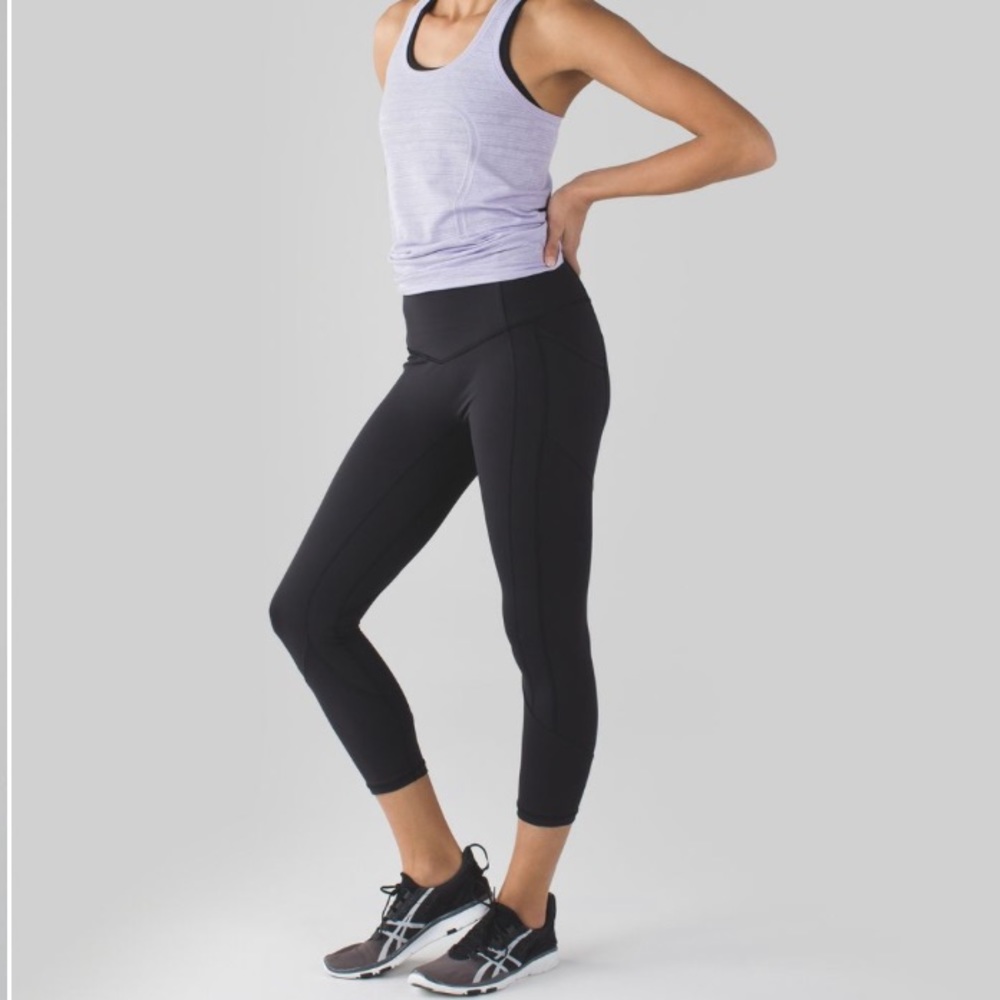 Lululemon Swiftly Purple Tank size 4